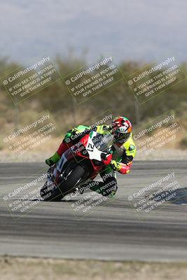 media/Oct-13-2025-Moto Forza (Mon) [[a66d839500]]/3-B Group/Session 3 Turn 2/